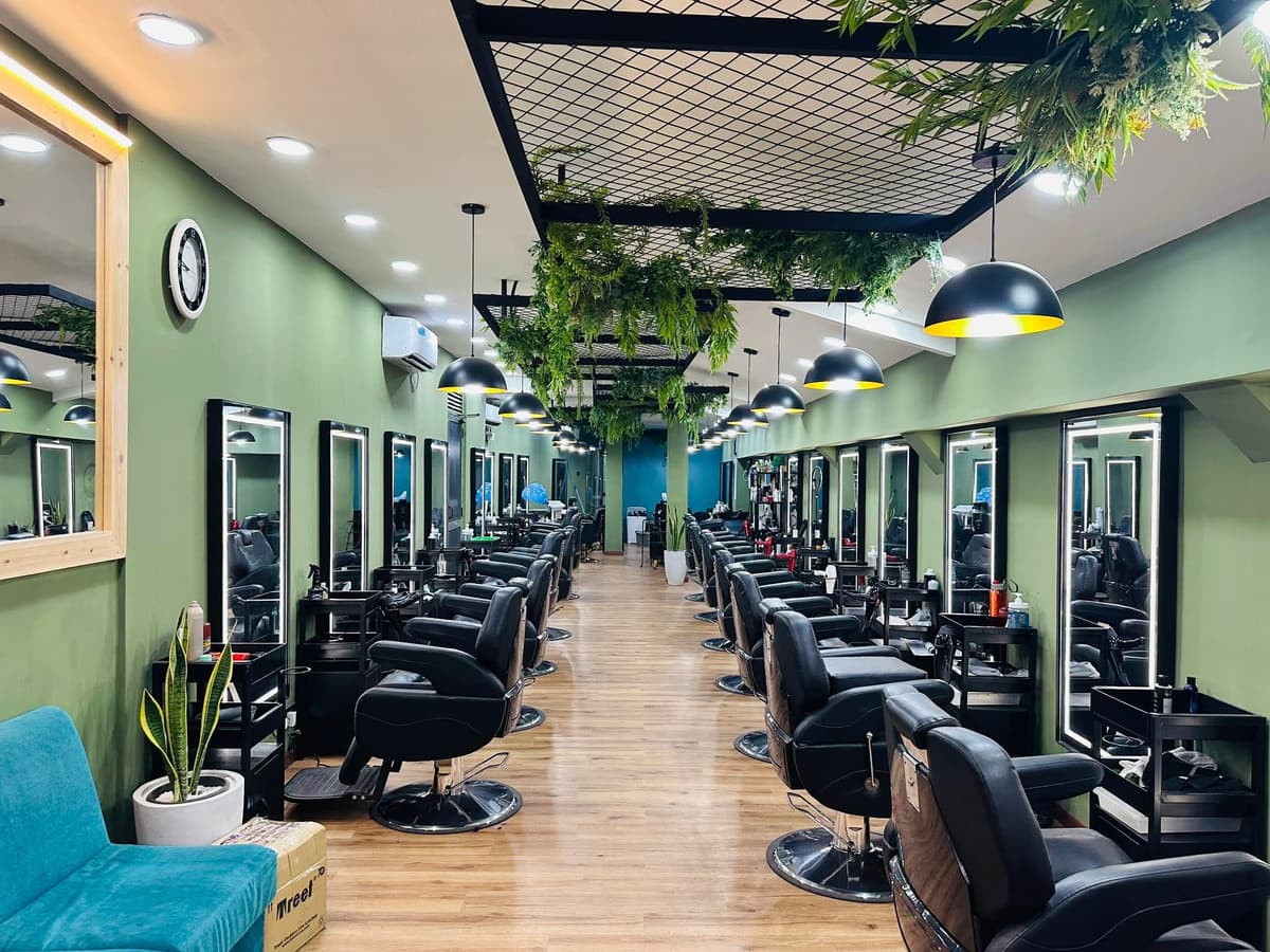 Central Salon